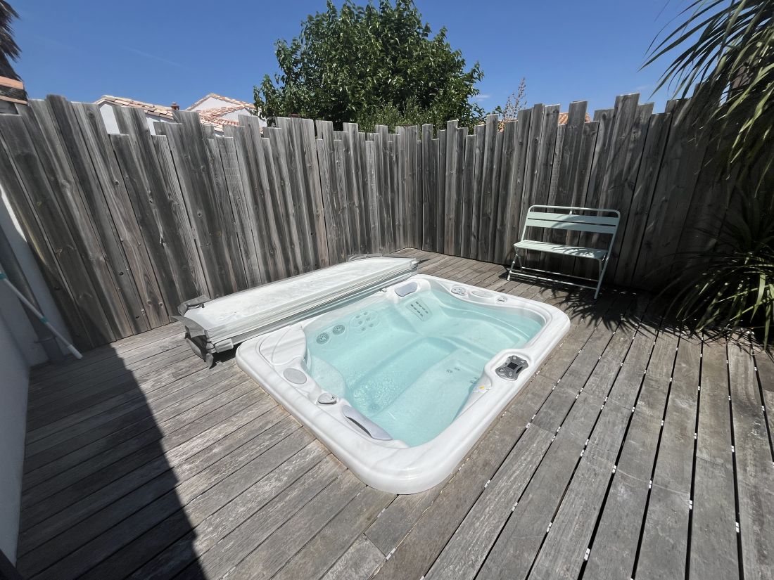 Photo 8: An accomodation located in Rivedoux-Plage on ile de Ré.