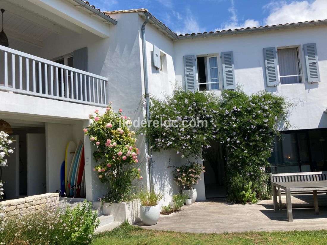 Photo 9: An accomodation located in Sainte-Marie-de-Ré on ile de Ré.
