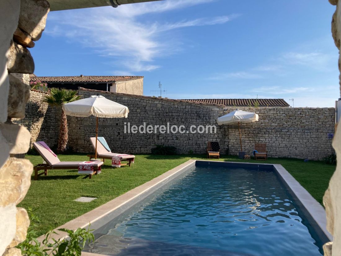 Photo 4: An accomodation located in Sainte-Marie-de-Ré on ile de Ré.
