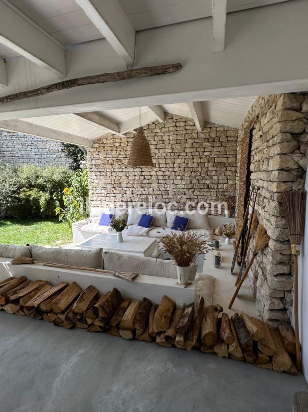 Photo 17: An accomodation located in Sainte-Marie-de-Ré on ile de Ré.