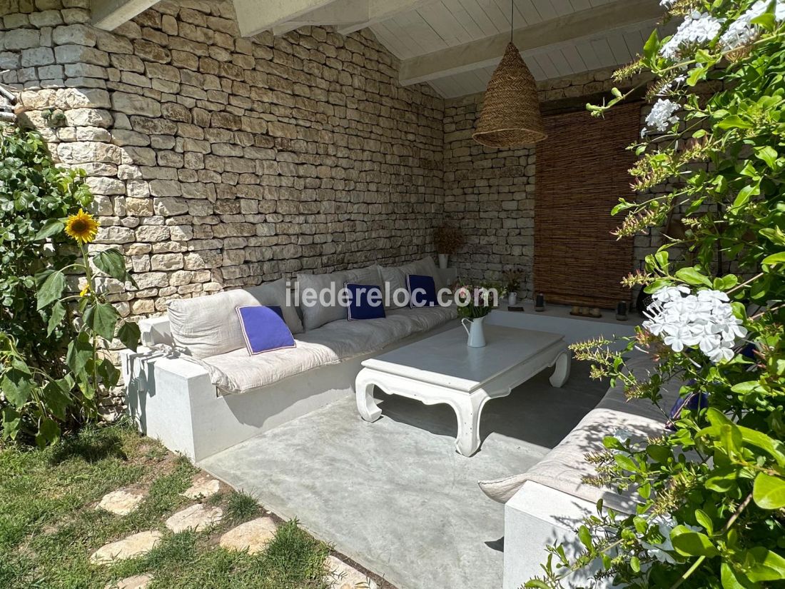 Photo 14: An accomodation located in Sainte-Marie-de-Ré on ile de Ré.