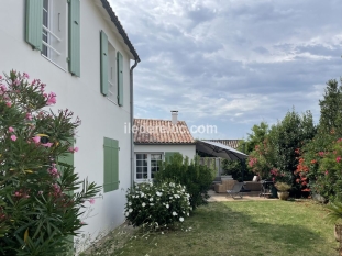 Ile de Ré:Large family home in la couarde-sur-mer