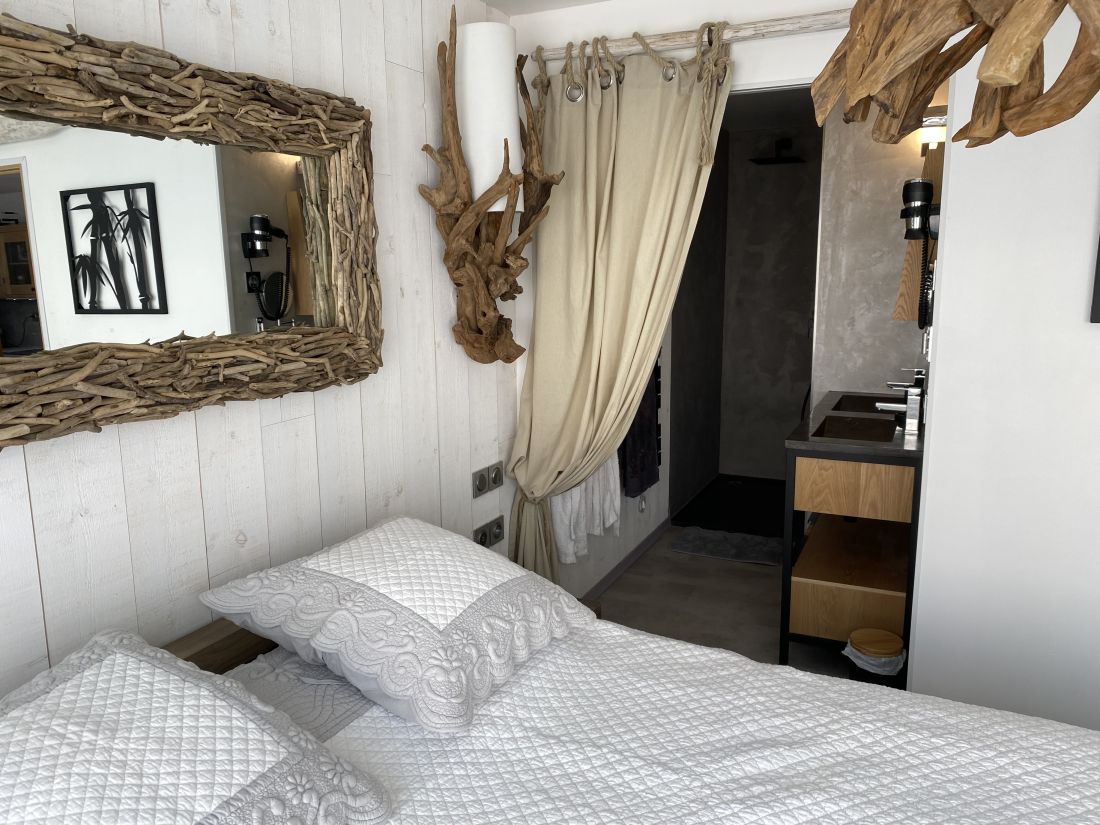 Photo 16: An accomodation located in Saint-Martin-de-Ré on ile de Ré.