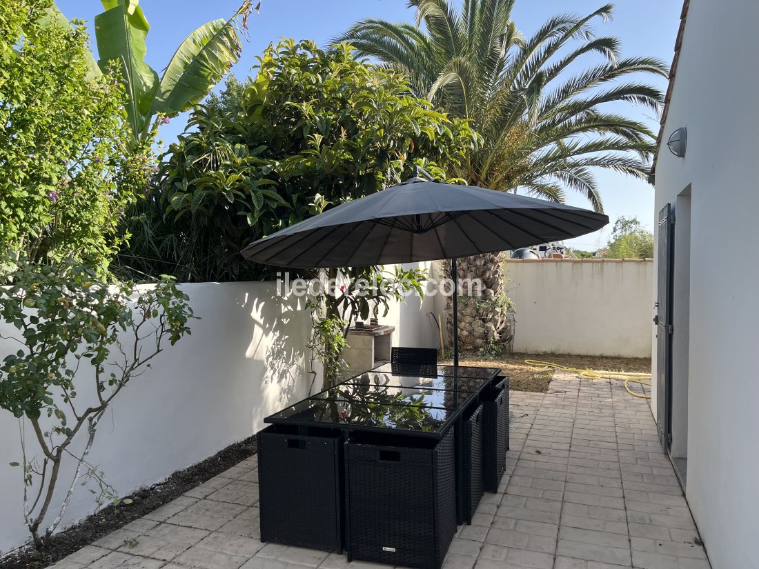 Photo 5: An accomodation located in La Couarde-sur-mer on ile de Ré.