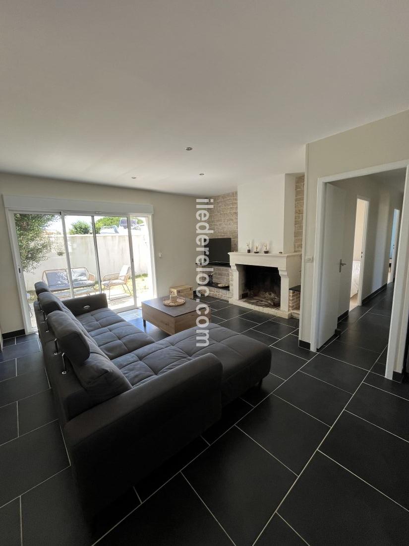 Photo 10: An accomodation located in La Couarde-sur-mer on ile de Ré.