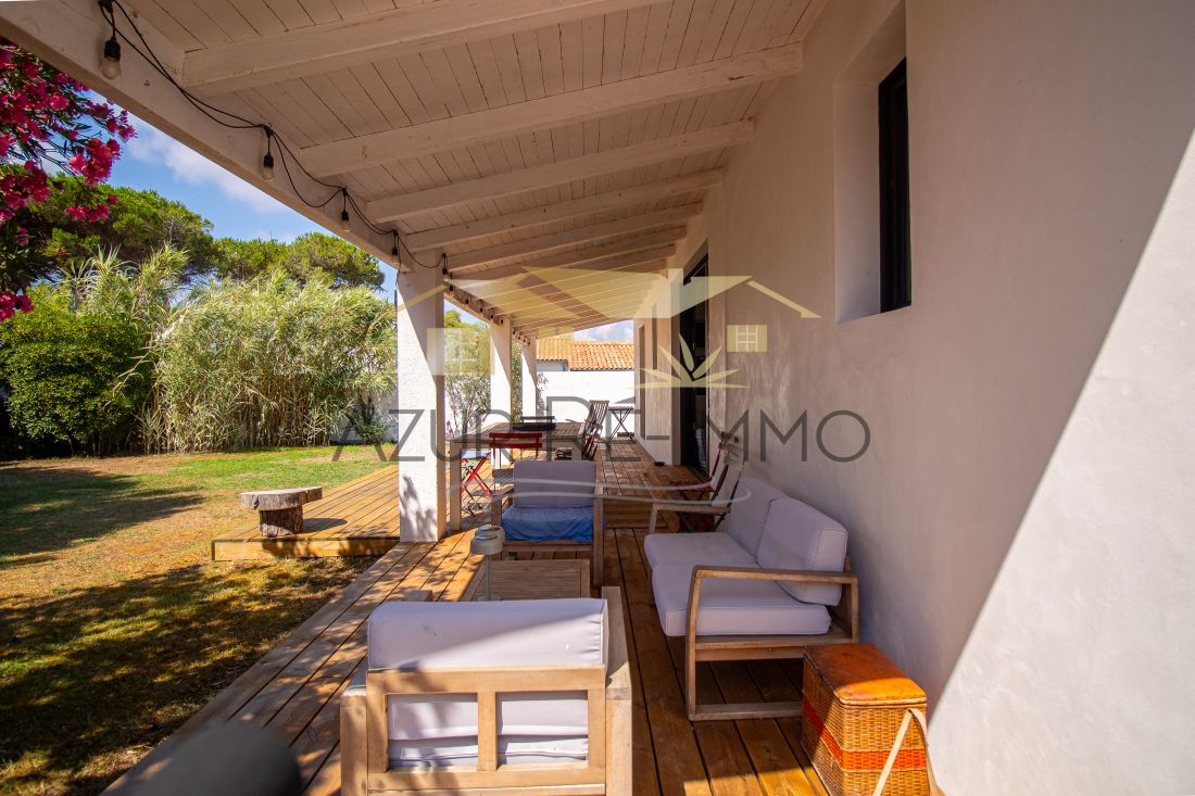 Photo 4: An accomodation located in Le Bois-Plage-en-R&eacute; on ile de R&eacute;.