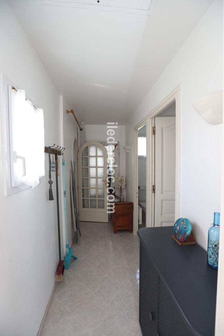 Photo 6: An accomodation located in Les Portes-en-Ré on ile de Ré.