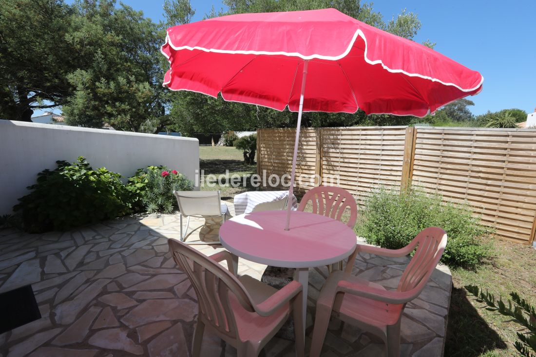 Photo 5: An accomodation located in Les Portes-en-Ré on ile de Ré.