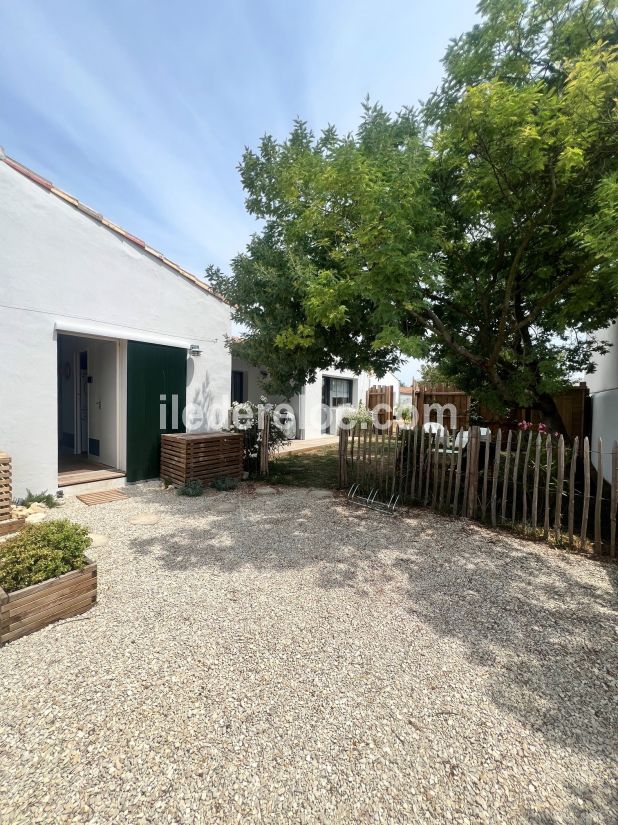Photo 16: An accomodation located in Loix on ile de R&eacute;.