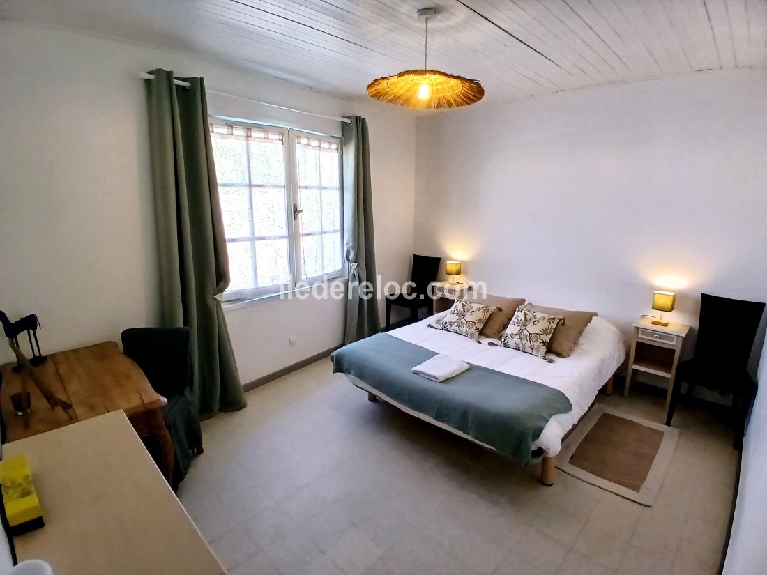 Photo 7: An accomodation located in Sainte-Marie-de-Ré on ile de Ré.