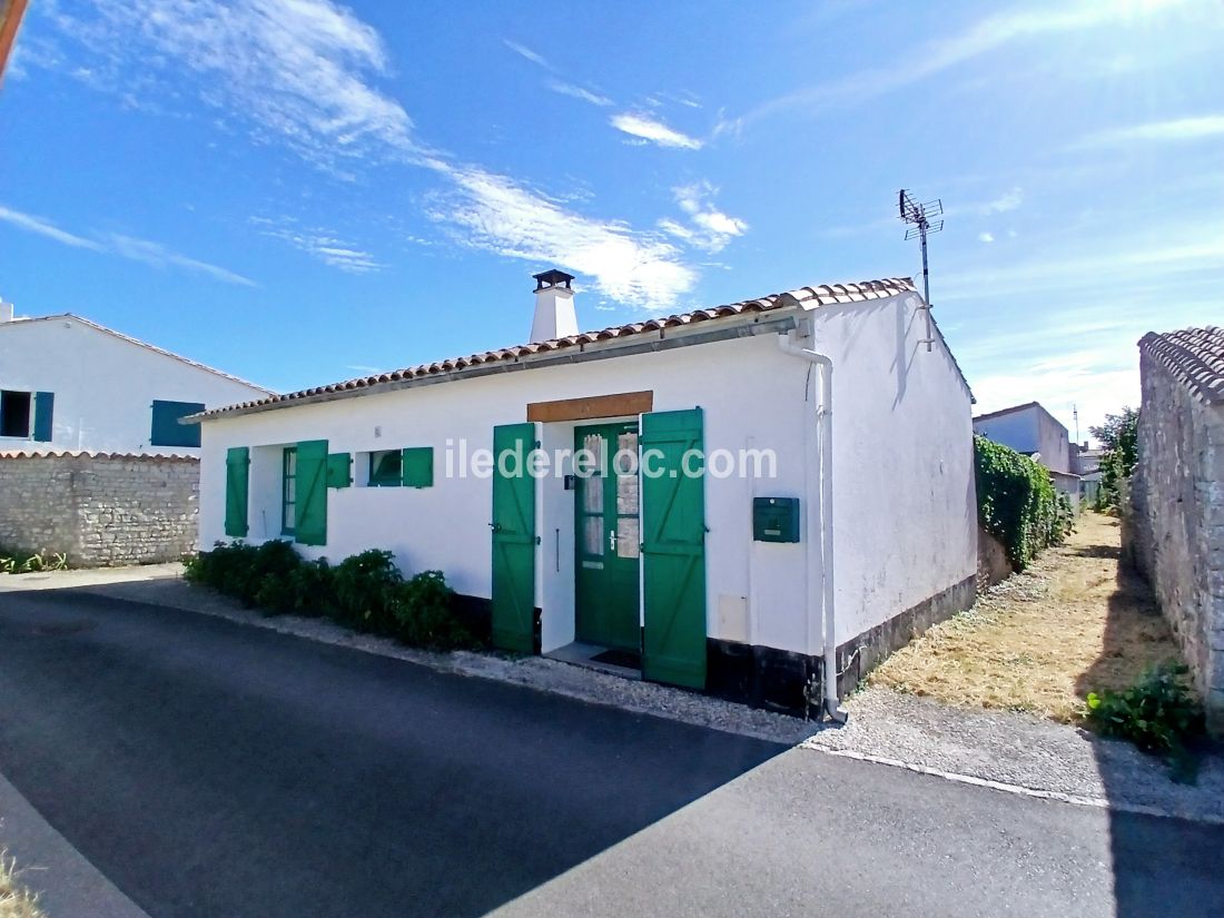 Photo 18: An accomodation located in Sainte-Marie-de-Ré on ile de Ré.
