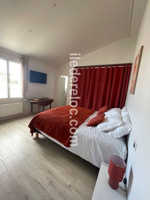 Photo 12: An accomodation located in Saint-Martin-de-Ré on ile de Ré.