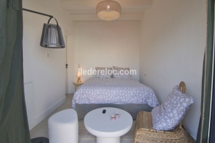 Ile de Ré:Inclusive architect-designed renovation 50m from the sea and 700m from the balei