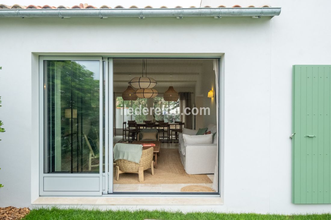 Photo 5: An accomodation located in Sainte-Marie-de-Ré on ile de Ré.