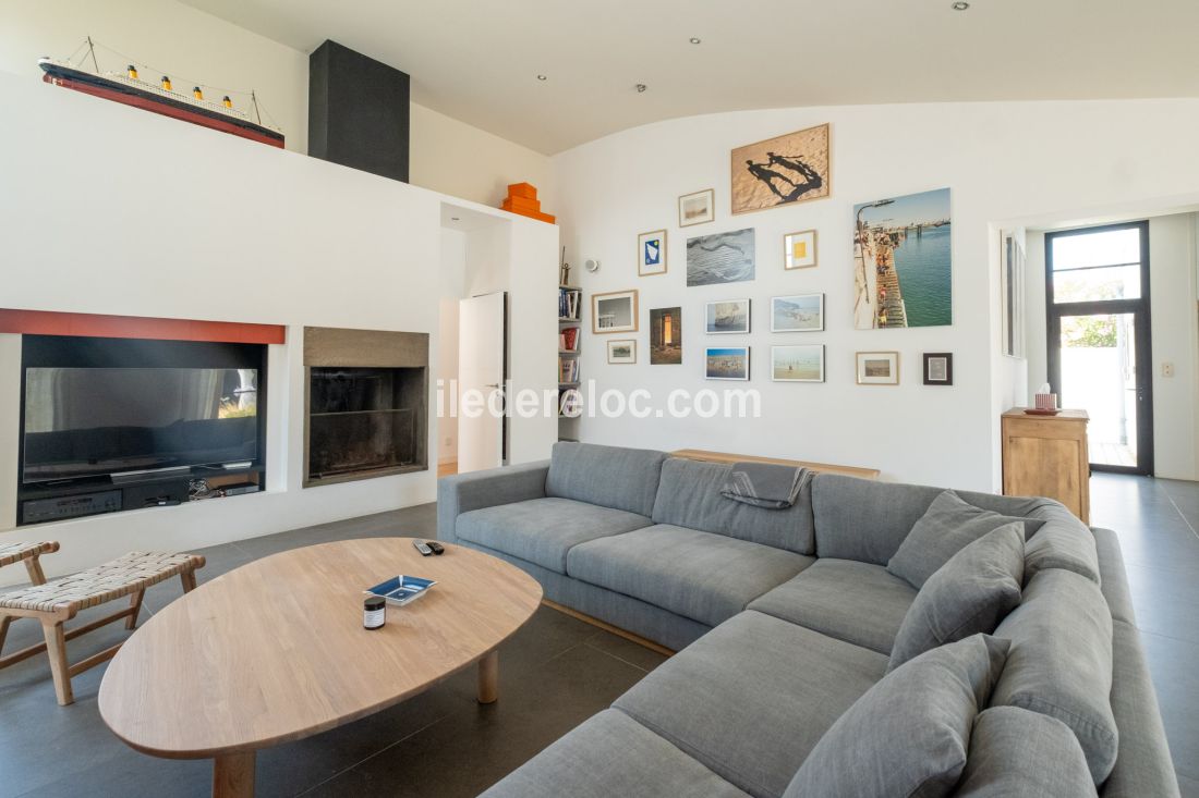Photo 7: An accomodation located in La Couarde-sur-mer on ile de Ré.