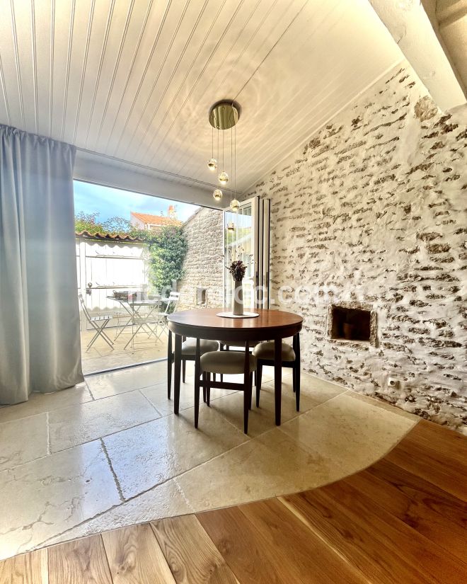 Photo 7: An accomodation located in Les Portes-en-Ré on ile de Ré.