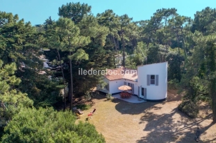 Ile de Ré:Maison aigue marine, private access to the sea