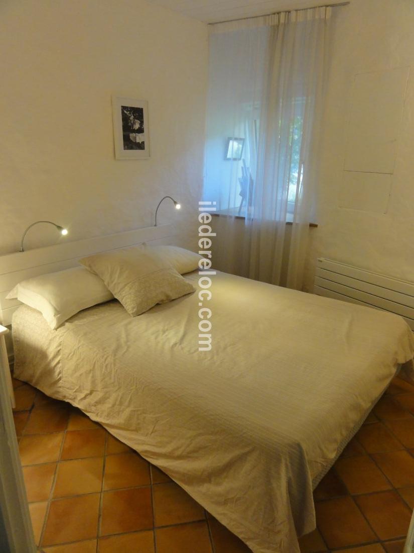 Photo 8: An accomodation located in La Flotte-en-Ré on ile de Ré.