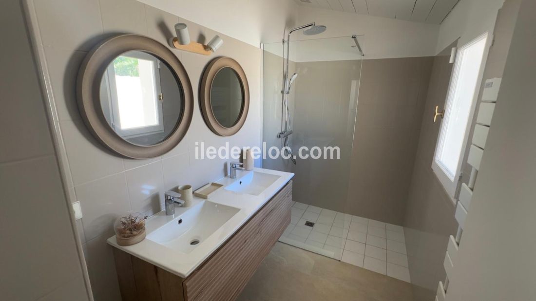 Photo 10: An accomodation located in Les Portes-en-Ré on ile de Ré.