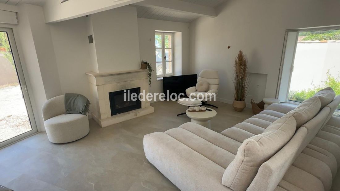 Photo 4: An accomodation located in Les Portes-en-Ré on ile de Ré.