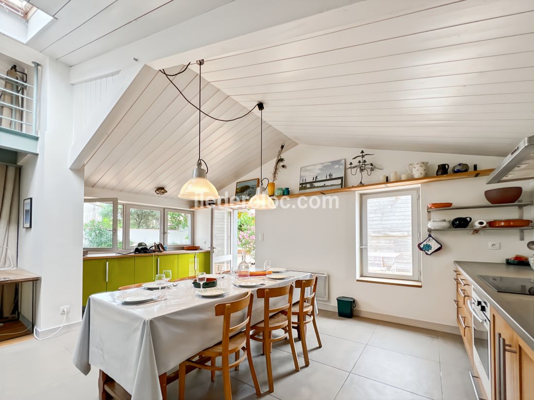 Photo 9: An accomodation located in Sainte-Marie-de-Ré on ile de Ré.