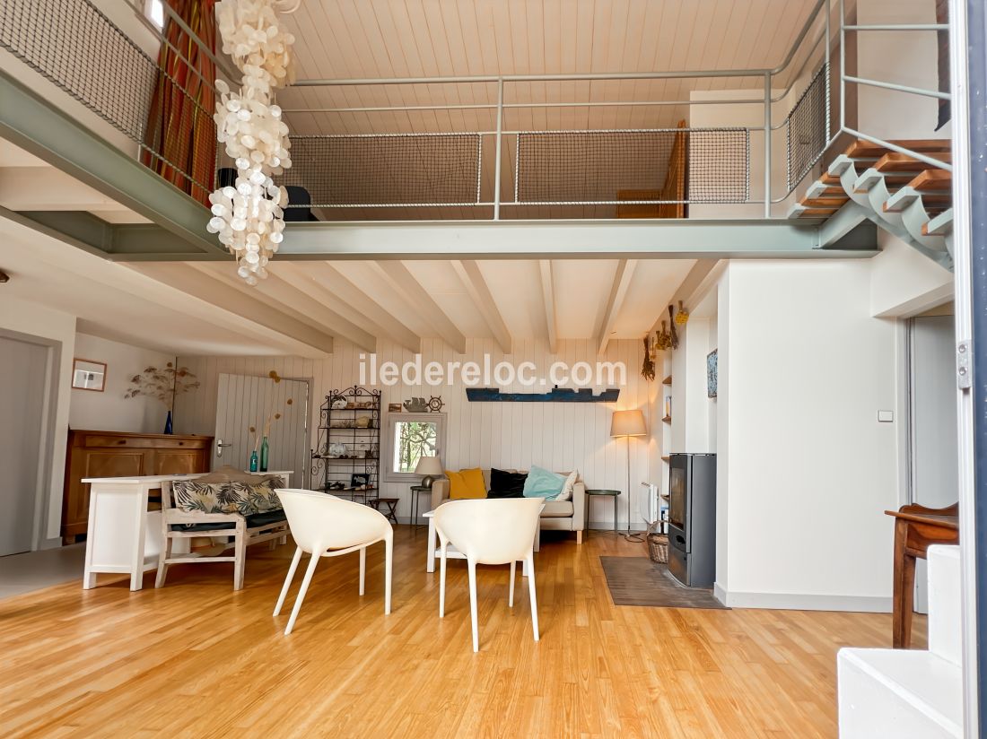 Photo 7: An accomodation located in Sainte-Marie-de-Ré on ile de Ré.