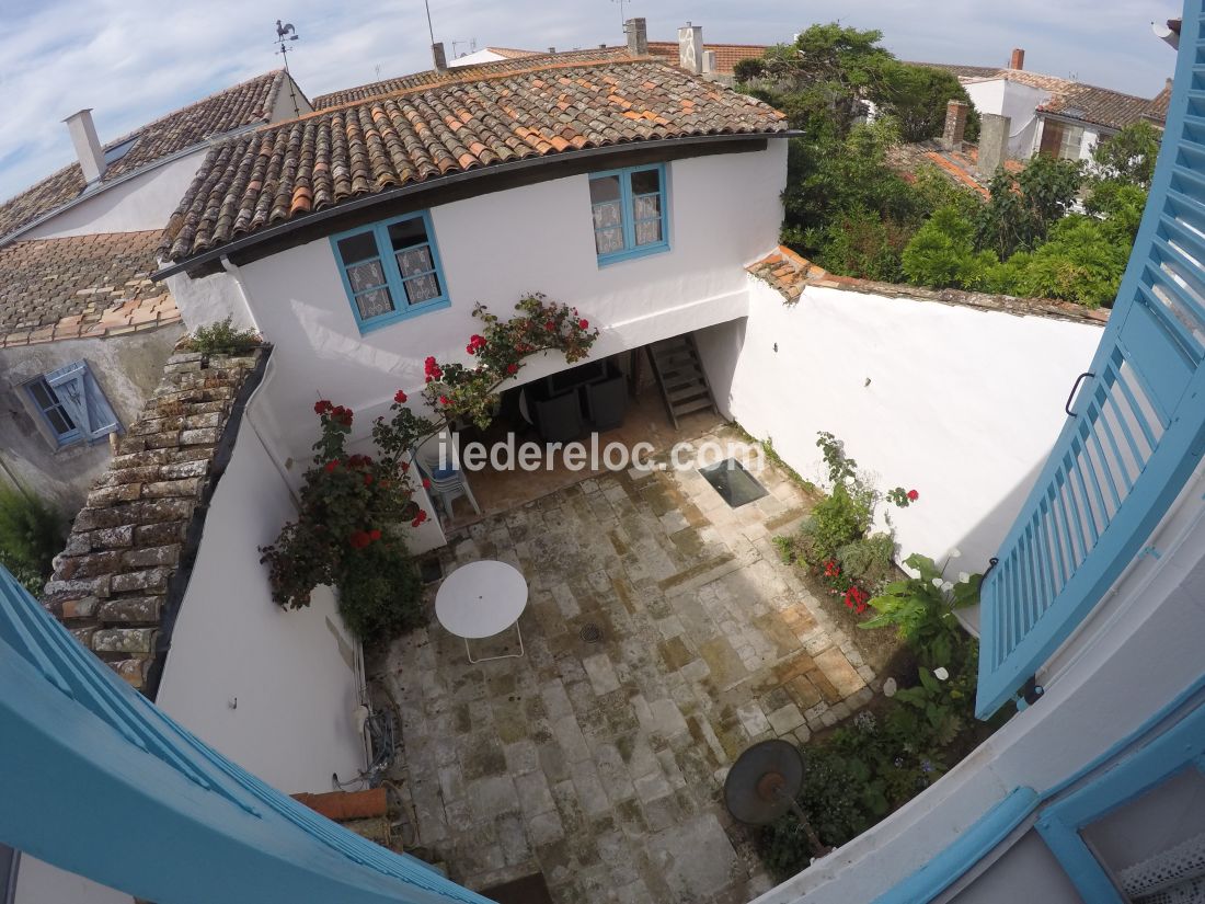 Photo 5: An accomodation located in Sainte-Marie-de-Ré on ile de Ré.