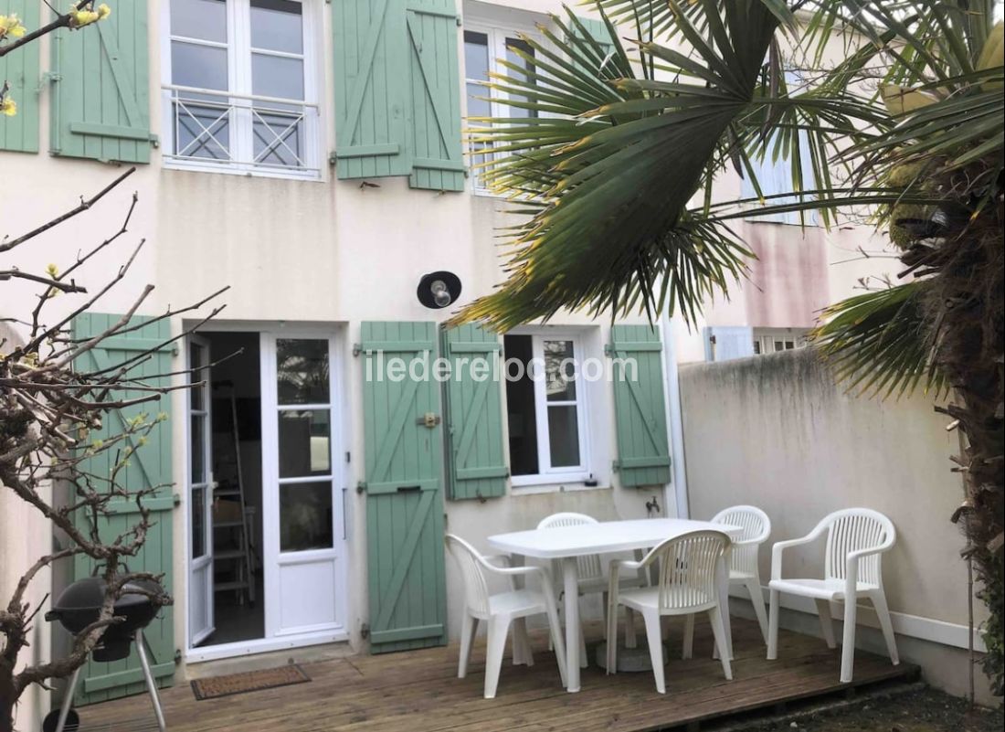 Photo 7: An accomodation located in La Flotte-en-Ré on ile de Ré.
