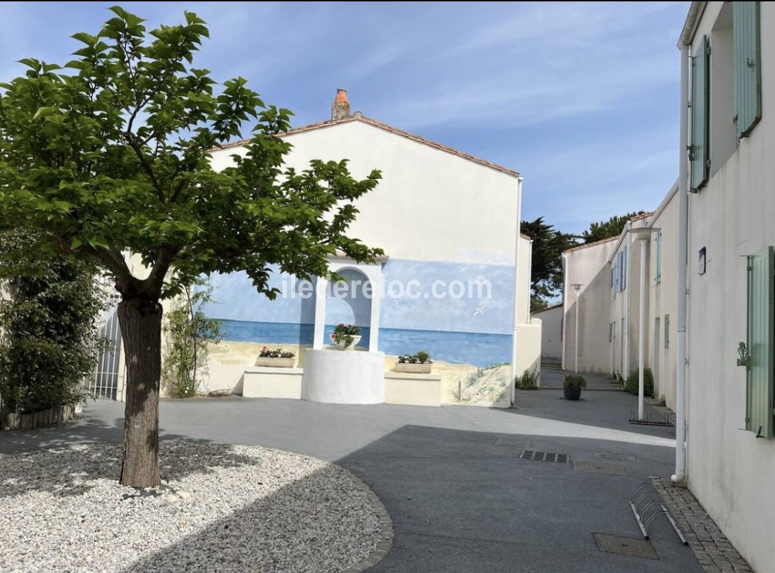 Photo 10: An accomodation located in La Flotte-en-Ré on ile de Ré.