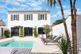 Ile de Ré:4 bedroom house with swimming pool - la noue en re