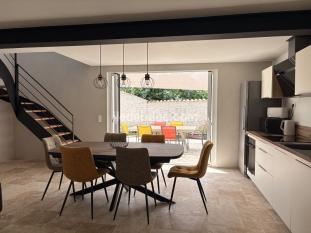 Ile de Ré:Spacious house in the village center with courtyard and parking