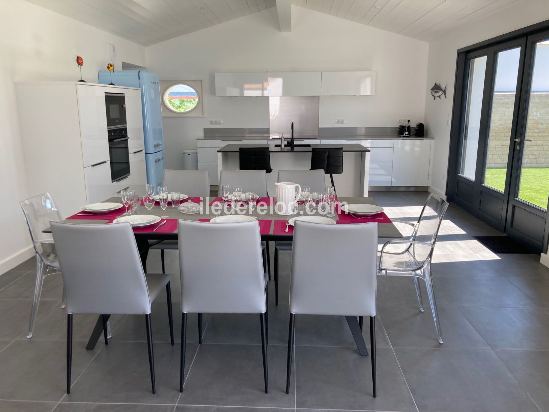 Photo 7: An accomodation located in Le Bois-Plage-en-Ré on ile de Ré.