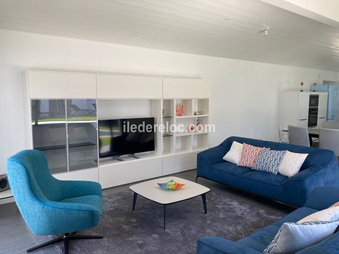 Photo 6: An accomodation located in Le Bois-Plage-en-Ré on ile de Ré.