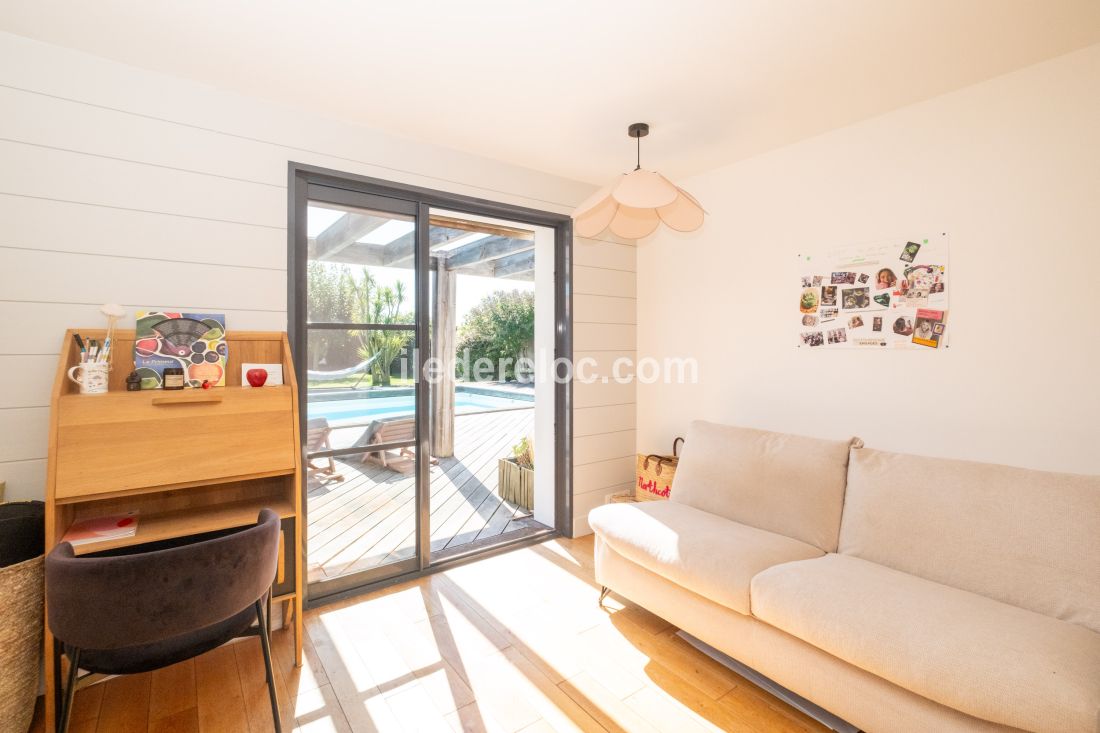 Photo 7: An accomodation located in Sainte-Marie-de-Ré on ile de Ré.