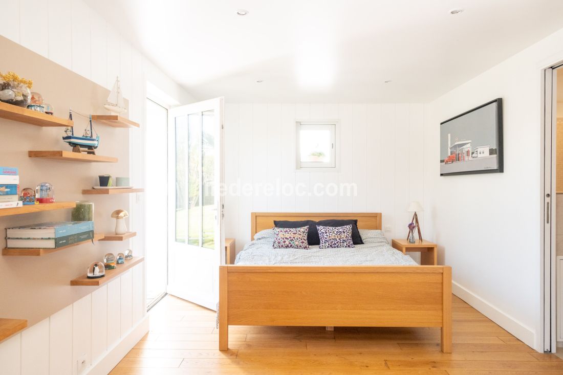 Photo 12: An accomodation located in Sainte-Marie-de-Ré on ile de Ré.