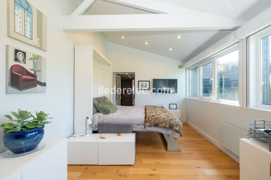 Photo 13: An accomodation located in Sainte-Marie-de-Ré on ile de Ré.