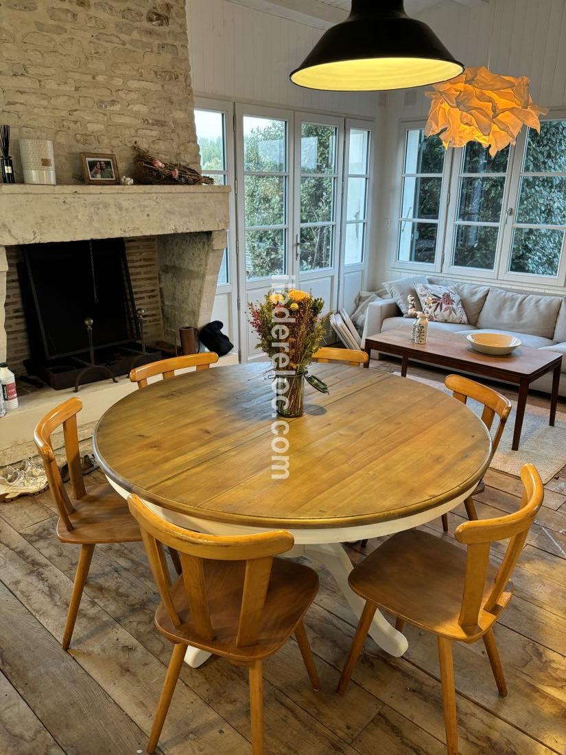 Photo 5: An accomodation located in Sainte-Marie-de-Ré on ile de Ré.