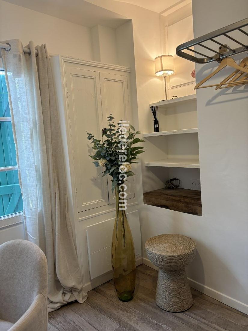 Photo 19: An accomodation located in Sainte-Marie-de-Ré on ile de Ré.