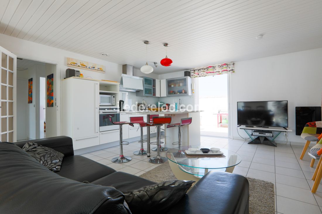 Photo 11: An accomodation located in La Flotte-en-R&eacute; on ile de R&eacute;.