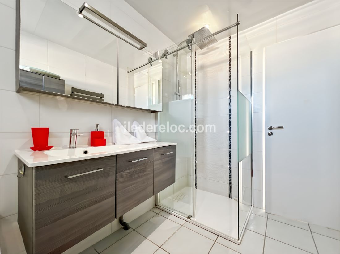 Photo 13: An accomodation located in La Flotte-en-Ré on ile de Ré.