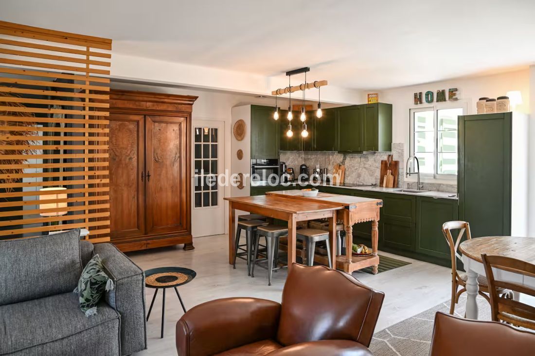 Photo 8: An accomodation located in Sainte-Marie-de-Ré on ile de Ré.