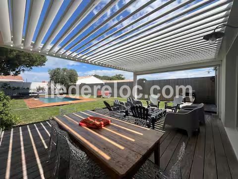 Photo 5: An accomodation located in Sainte-Marie-de-Ré on ile de Ré.