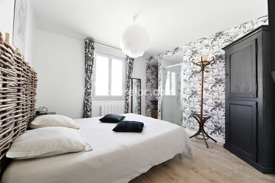 Photo 21: An accomodation located in Sainte-Marie-de-Ré on ile de Ré.