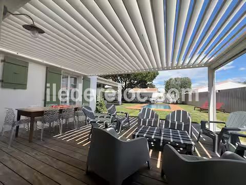 Photo 4: An accomodation located in Sainte-Marie-de-Ré on ile de Ré.