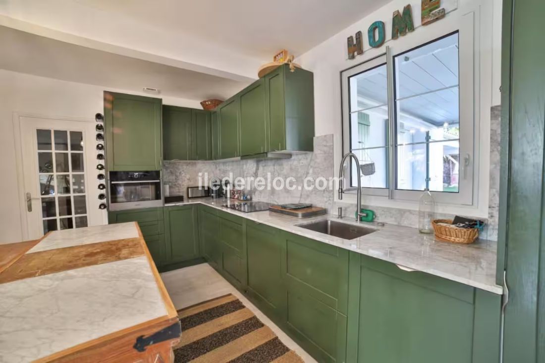 Photo 10: An accomodation located in Sainte-Marie-de-Ré on ile de Ré.