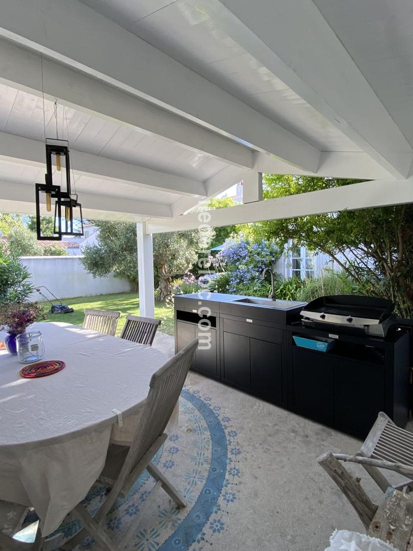 Photo 5: An accomodation located in Les Portes-en-Ré on ile de Ré.