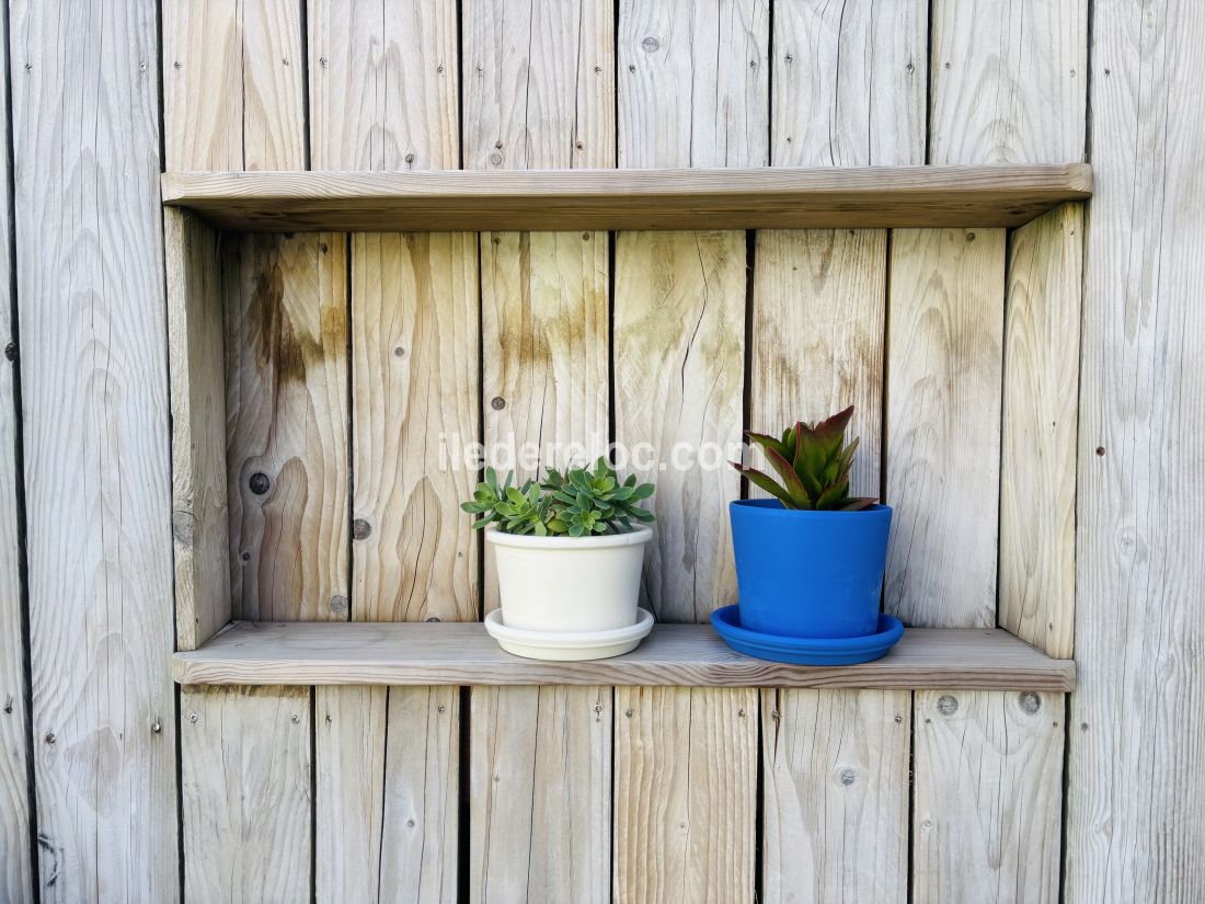 Photo 17: An accomodation located in La Couarde-sur-mer on ile de Ré.