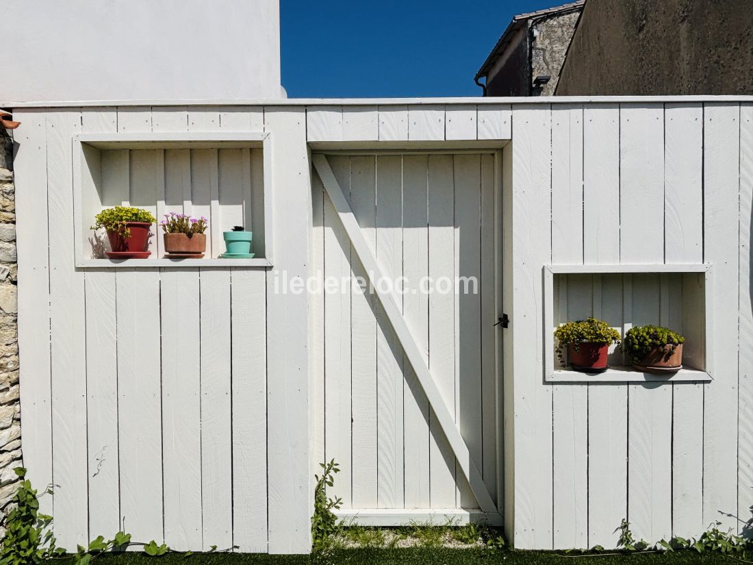Photo 4: An accomodation located in La Couarde-sur-mer on ile de Ré.