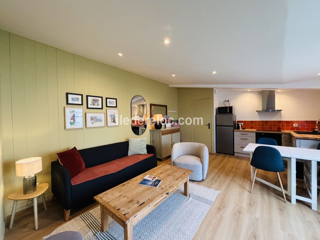 Photo 15: An accomodation located in La Couarde-sur-mer on ile de R&eacute;.