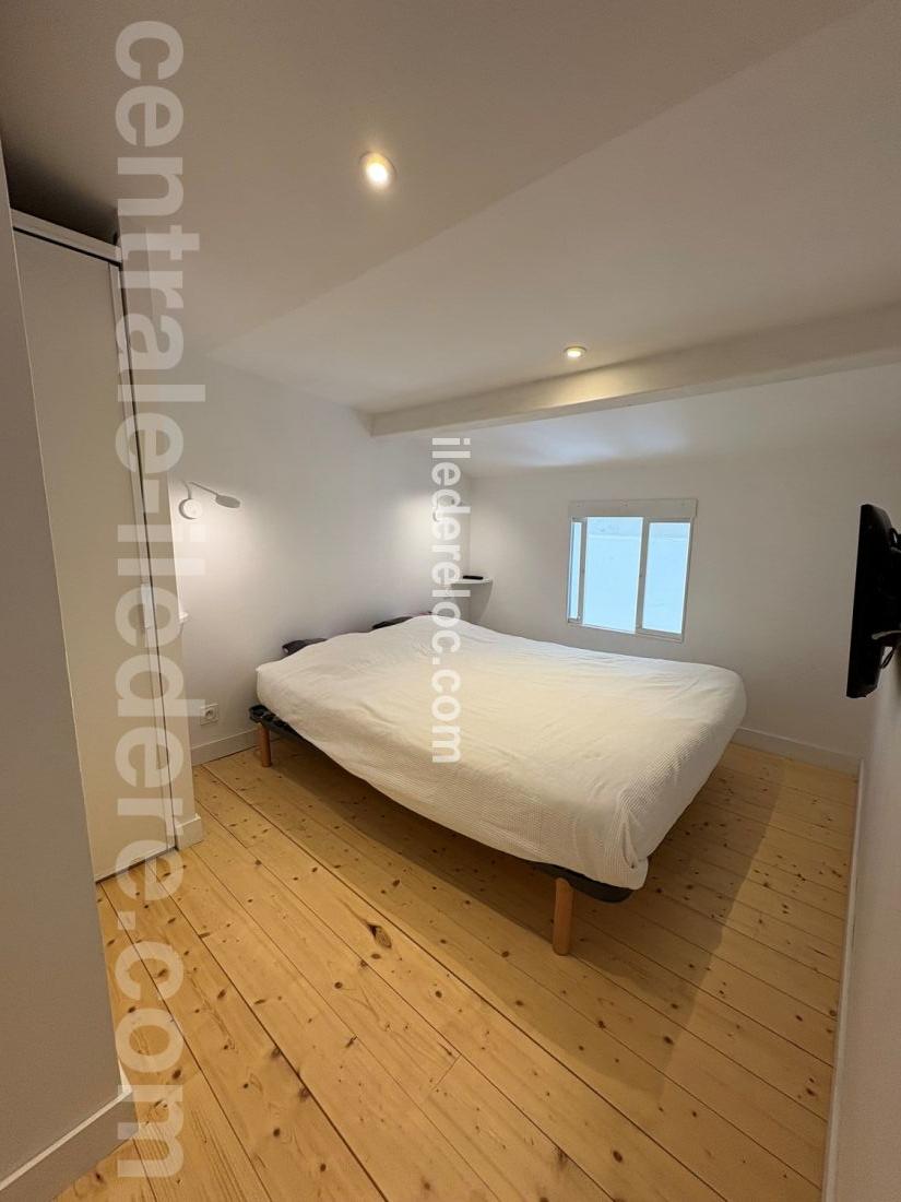 Photo 12: An accomodation located in La Couarde-sur-mer on ile de Ré.